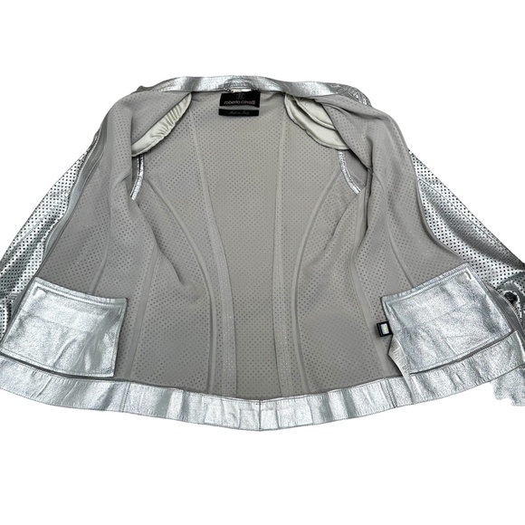 ROBERTO CAVALLI SILVER PERFORATED LEATHER FITTED FULL ZIP JACKET - WAS ALTERED - Picture 14 of 16